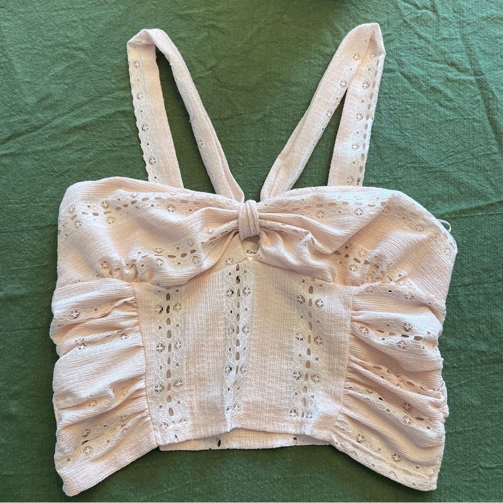 *Urban Romantics Cream Crop top Med